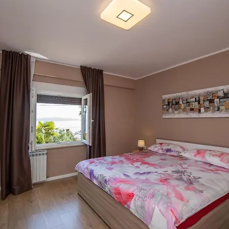 Apartment Carmen Opatija