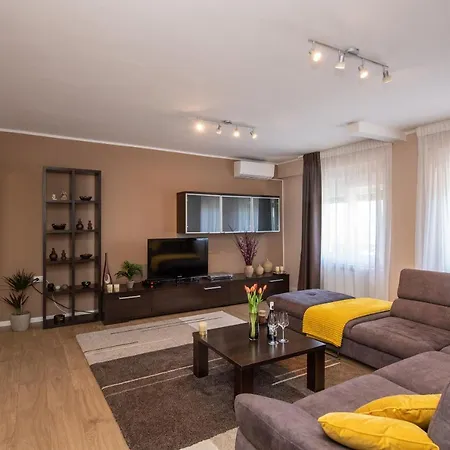 Apartment Carmen *